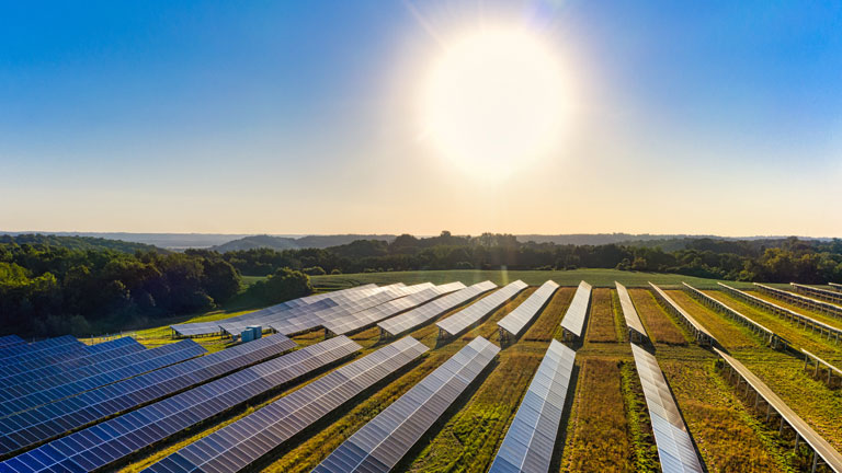 太陽光発電設備(イメージ)