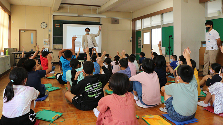 取手市立戸頭小学校での授業風景